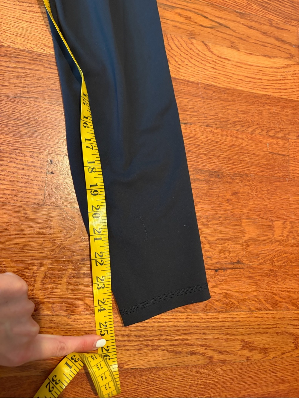 lululemon black Fast and Free with pockets size 8 - Picture 3 of 8